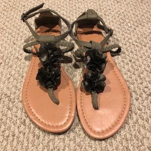 Gap sandals